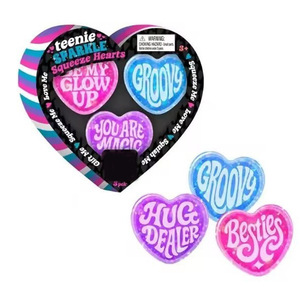 Juguete Antiestrés de Edición Limitada con Forma de Corazón para el Día de San Valentín, Teenie Sparkle Hearts, para Jóvenes - Product Image 5