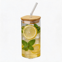 Gobelet en verre de 350 ml (12 oz) de forme carrée, style Ins, pour bière, lait, café glacé, thé, compatible micro-ondes et lave-vaisselle, avec couvercle en bambou et paille en verre