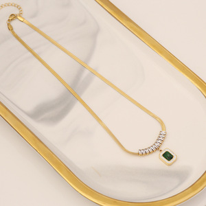 Женский комплект украшений с бриллиантами - Product Image 3