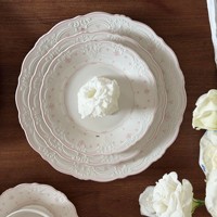 Assiette en céramique blanche gaufrée à motif floral bleu et blanc, style romantique français, compatible micro-ondes, pour mariage, dessert, salade, soupe