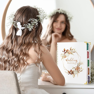 Agenda de Bodas Personalizada A5 con Espiral, Diseño de Lujo en Blanco de Alta Calidad, Papel Ecológico con Detalles en Dorado, 80 Hojas Personalizables - Product Image 5