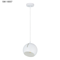Luminaire suspendu LED moderne nordique pour salle à manger, chambre ou îlot, avec boule réglable
