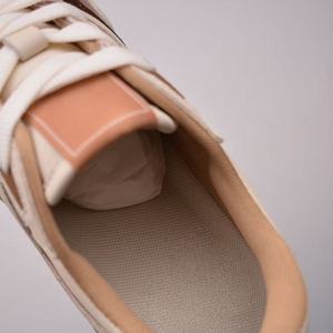 Los zapatos planos de piel de lujo ligero del diseñador son adecuados tanto para hombres como para mujeres como calzado para caminar y deportivo, cálidos y antideslizantes. - Product Image 5