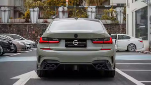 Diffuseur de pièces automobiles pour <span class=keywords><strong>BMW</strong></span> série 3 G20 G28 mise à niveau course lèvre arrière noir embouts d'échappement LED diffuseur arrière pour 2020 + - Product Image 4