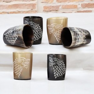 Juego de Vasos de Chupito de Cuerno Ecológicos Grabados, Vasos para Beber Hechos a Mano con Cuerno Natural para Bar, Whisky, Vodka y Regalos - Product Image 3