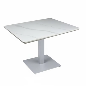 طاولة طعام مربعة عصرية للحدائق الخارجية بسطح من الحجر المتلبد، مناسبة للبارات الصغيرة والمقاهي والمطاعم - Product Image 3