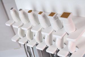 2025 Beauty Salon sử dụng chăm sóc da tẩy tế bào chết trên khuôn mặt Máy trẻ hóa da Aqua máy bay phản lực Peel Microdermabrasion vẻ đẹp thiết bị - Product Image 4