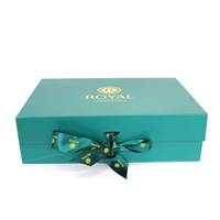 Vente en gros de boîte pliante magnétique personnalisée pour vêtement et t-shirt boîte d'emballage en papier boîtes cadeaux de mariage pliable avec aimant pour cadeau