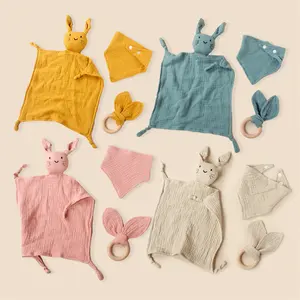 Hot Sale Baby Shower Gift Set Baby Bibs +Security Blanket + Teething Rings Muslin Comforter Blanket Toys For Baby Sleep