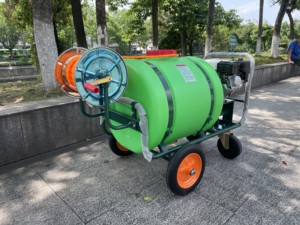 Rociador del poder del motor de <span class=keywords><strong>gasolina</strong></span> agrícola del tipo de la carretilla de 60L 100L 160L 300L para irrigar los campos - Product Image 3