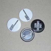 Accessoires quotidiens pour manteaux : Broche en métal léger et portable avec impression offset, badge nominatif personnalisé – Cadeau de fêtes