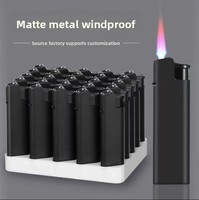 Briquets coupe-vent noirs haut de gamme pour entreprises, briquets jetables personnalisables en gros