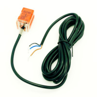 Sensor Proximitas Induktif LMF4-3005NA, Casing Plastik Persegi, 3-Kabel NPN NO, IP67, DC6-36V, Jarak Deteksi 5mm, Respon 400Hz, Sekrup