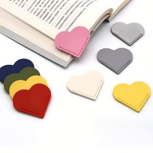 Marcadores de Libros de Cuero PU Hechos a Mano, Coloridos, con Forma de Corazón, Accesorios para Libros para Estudiantes - Product Image 1