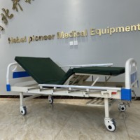 Lit d'hôpital manuel à 2 manivelles, direct usine, avec barrières latérales en ABS et roulettes silencieuses pour maisons de retraite et salles d'hôpital Y