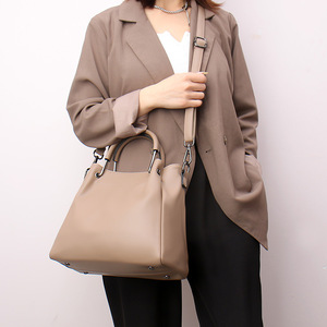 Custom Ladies Large Capacity Luxury Women's Handbag Shopping Travel <b>Tote</b> PU Leather Shoulder Crossbody Bags - Product Image 3