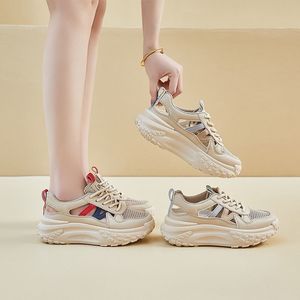 Женские дышащие кроссовки на толстой подошве - Product Image 6