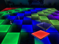 Installation rapide, sol de danse LED 3D sans fil Abyss Infinity magnétique ABS+verre trempé, installation facile pour scène de mariage, fête