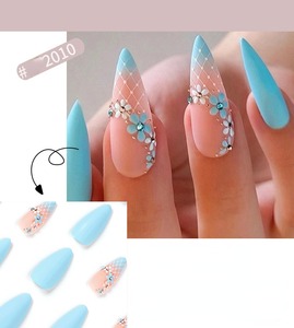24 faux ongles en acrylique style français romantique, forme amande, à coller, pré-dessinés, couleur bonbon - Product Image 4
