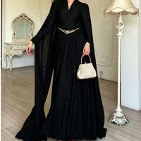 Nouvelle Robe Longue Plissée Évasée à Col en V et Taille Cintrée Ornementée de Feuille d'Or Printemps 2026 pour Femme – Élégante pour Soirées et Fêtes – Vente en Gros