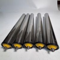 Rouleau de guidage personnalisé par le fabricant, rouleau de convoyeur en caoutchouc silicone résistant aux hautes températures et au vieillissement, revêtu de polyuréthane