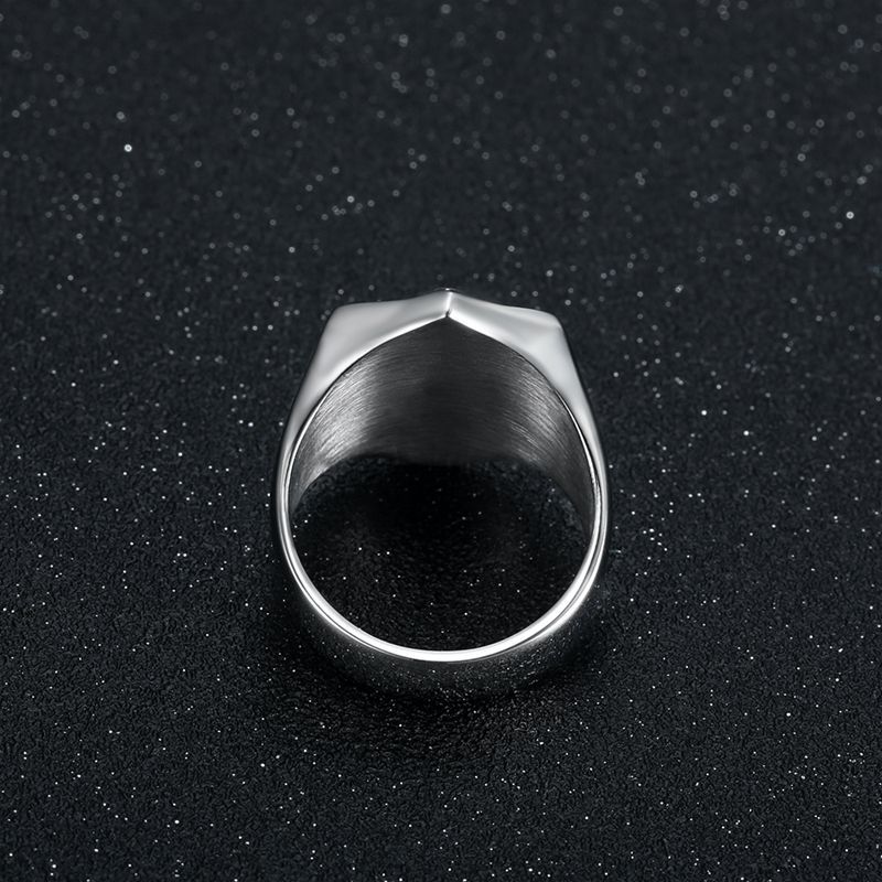 New Retro Avant-Garde Stainless Steel Men's Ring Classic Gold