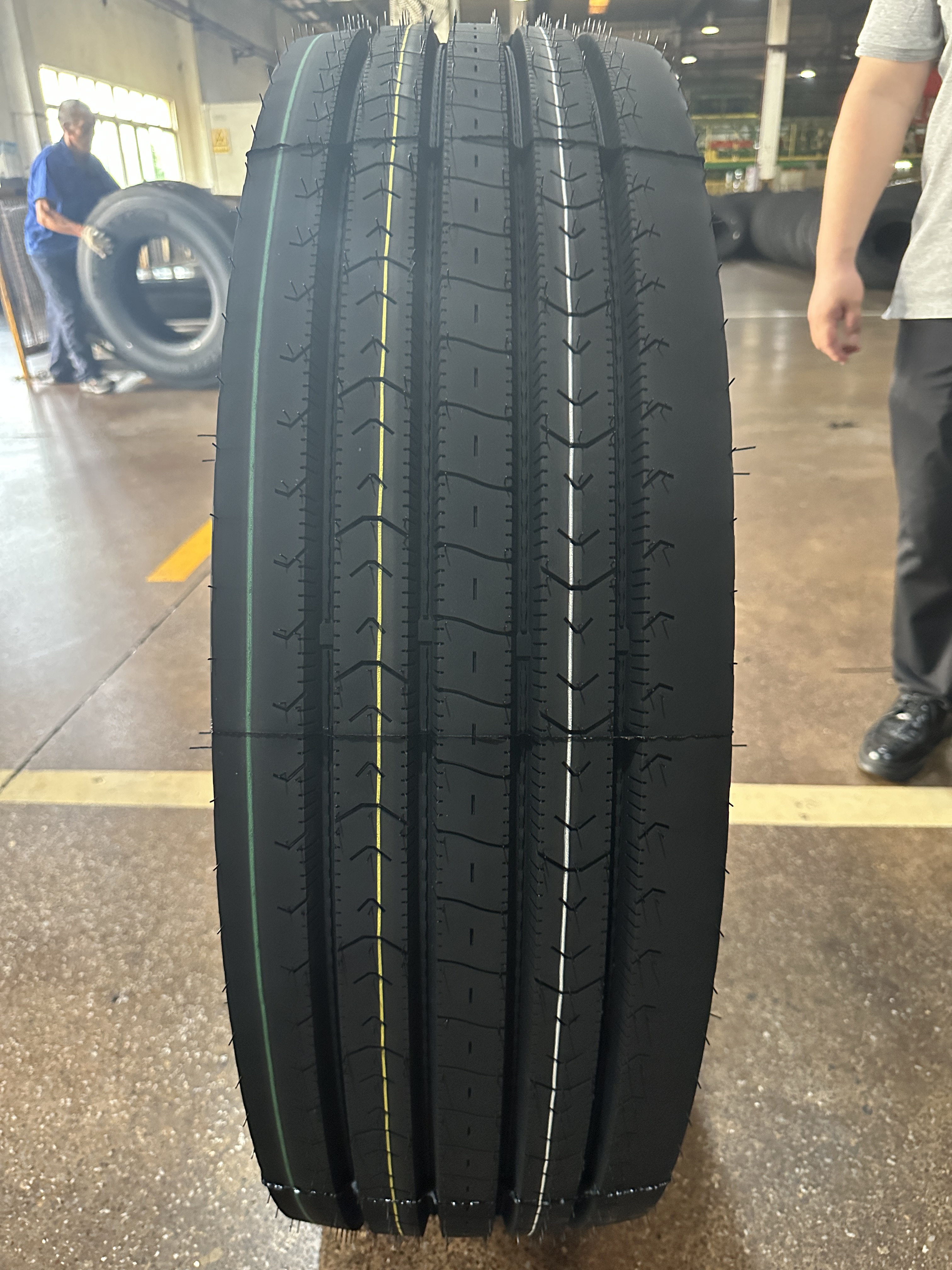 295/80R22.5 Truck Tires - High Mileage DOUBLE COIN/WYNSTAR