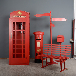 Cabina Telefonica Stile Londinese in Vendita, Sfondo per Fotografia di Strada - Product Image 4