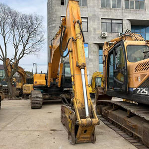 Excavadora sobre orugas Hyundai 305LC-7 de segunda mano usada de Corea del Sur Máquina en espléndidas condiciones de trabajo a la venta - Product Image 3