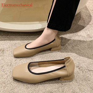 2023 stile coreano nuova bocca bassa a punta quadrata morbida Sole Slip-On da donna mocassini di grandi dimensioni