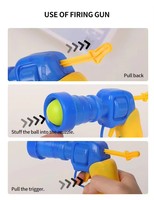 Lanceur de balles pour chat, pistolet en plastique écologique avec 20 balles pompons, interactif amusant pour chats d'intérieur