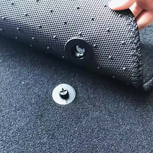 Sujetador de plástico universal para alfombrillas de coche, fácil de instalar, para fijación de alfombras de coche - Product Image 2