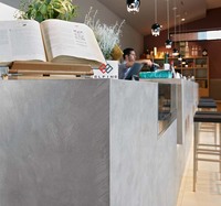 Comptoir de bar personnalisé en surface solide pour boulangerie, restaurant, café, bar commercial moderne avec garantie de 10 ans