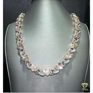 Cadena de Eslabones Cubanos Completamente Helada con Baguette y Diamantes Redondos de Moissanita para Raperos o Ropa de Calle Disponible PARA LA Venta - Product Image 2