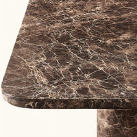 Table à manger rectangulaire en marbre sur mesure, design sculpté à la main, pour cuisine de villa de luxe léger