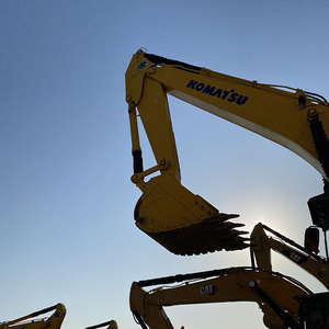 Excavadoras de Cadena KOMATSU Usadas de Alta Calidad (PC450-8 PC400-7 PC360-7) Mejor Precio para Modelos de 45, 40, 36, 24 y 22 Toneladas - Product Image 2