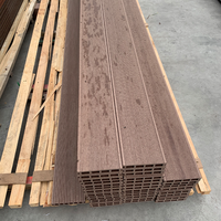 Planches de terrasse en composite WPC de haute qualité, imperméables et résistantes au feu, pour bureaux, hôtels, villas et centres commerciaux