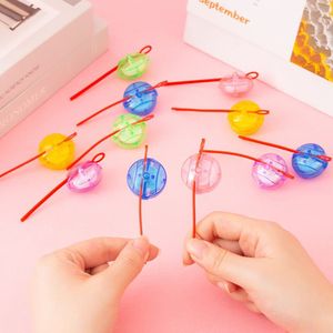 Toupie miniature transparente en plastique, jouet éducatif pour enfants de 4 à 7 ans, fonction de rotation, cadeau unisexe - Product Image 1