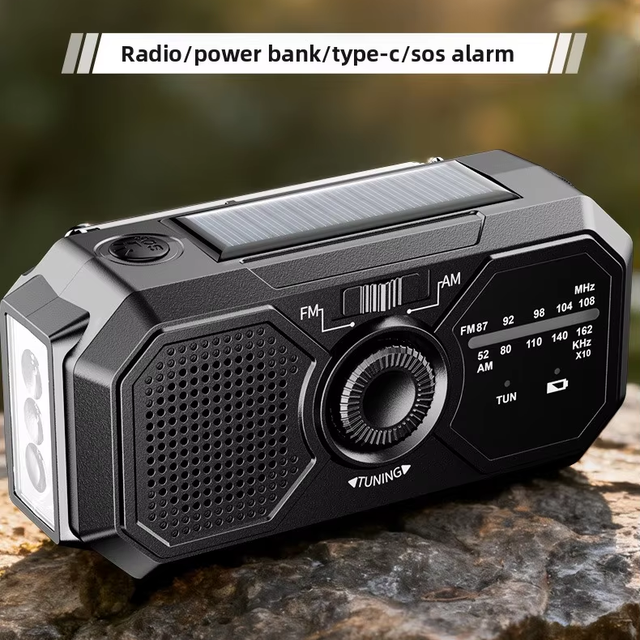 Outdoor Solar Emergency Radio, AM/FM Portable Crank Radio with LED Torch, Rechargeable Hand Crank Radio for Travel, Emergency