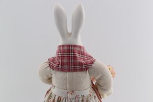 Figurine de lapin de Pâques miniature rose à carreaux de 45 cm, tête de fille, décoration de table, figurine de lapin mâle, décoration de fête - Product Image 4