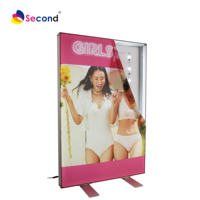 Vente en gros d'affiches de films d'extérieur modernes, présentoir de fille sexy ouverte annonçant une boîte à lumière LED pour la publicité