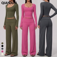 Ensemble de yoga et fitness deux pièces pour femme, col en U, haut court à manches longues, pantalon taille haute à jambes larges, tenue décontractée et douce pour le sport