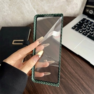 Étui de téléphone magnétique ultra-fin en fibre de carbone avec texture pour Samsung Z Fold 7 6 5 4 3 avec film en verre trempé et protection antichoc - Product Image 4