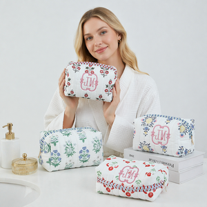 Bolsa de Maquillaje Acolchada con Estampado Floral, <span class=keywords><strong>4</strong></span> Diseños, Bolsa de Cosméticos Portátil con Cierre, Organizador de Artículos de Aseo de Gran Capacidad para Mujer - Product Image 1