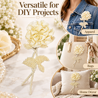Applique florale brodée en satin perlé faite à la main, motif rose, embellissement à coudre en forme de branche et de feuille pour vêtements, sacs, décoration intérieure et artisanat