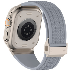 Bracelet de sport en silicone monochrome haut de gamme compatible avec Apple Watch Ultra / S11 - Product Image 6