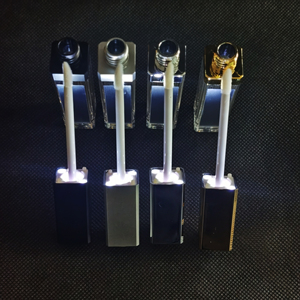 Tubo de brillo de labios para fiesta, accesorio vacío de moda de 7ml, brillante, con luz y espejo - Product Image 6
