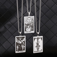 Pendentif Carte de Tarot Rider Waite Gravé au Laser Astrologie Divination Magie Amulette Bijoux en Acier Inoxydable Colliers pour Femmes et Hommes