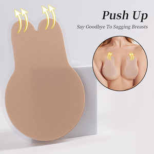 Copricapezzoli in Silicone Lavabili e Riutilizzabili a Forma di Orecchie di Coniglio, Nuovo Tessuto Delicato sulla Pelle per un Comfort di 6 Ore - Product Image 1