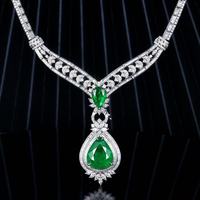 SGARIT Fine Jewelry Colliers Or 18 carats Production afghane 11.36ct + Production colombienne 2.25ct l Collier émeraude